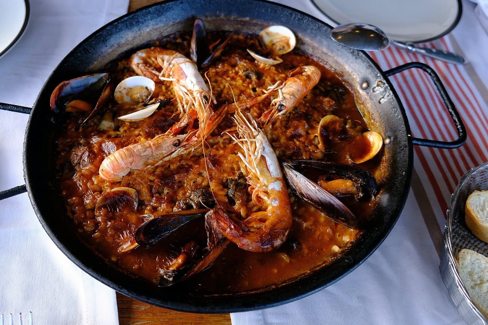 seafood paella in valencia 