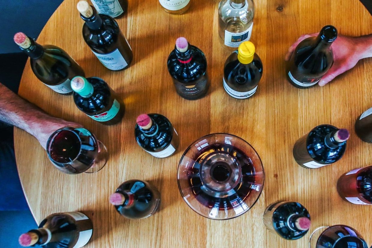 Wine Tasting Avignon table with wine